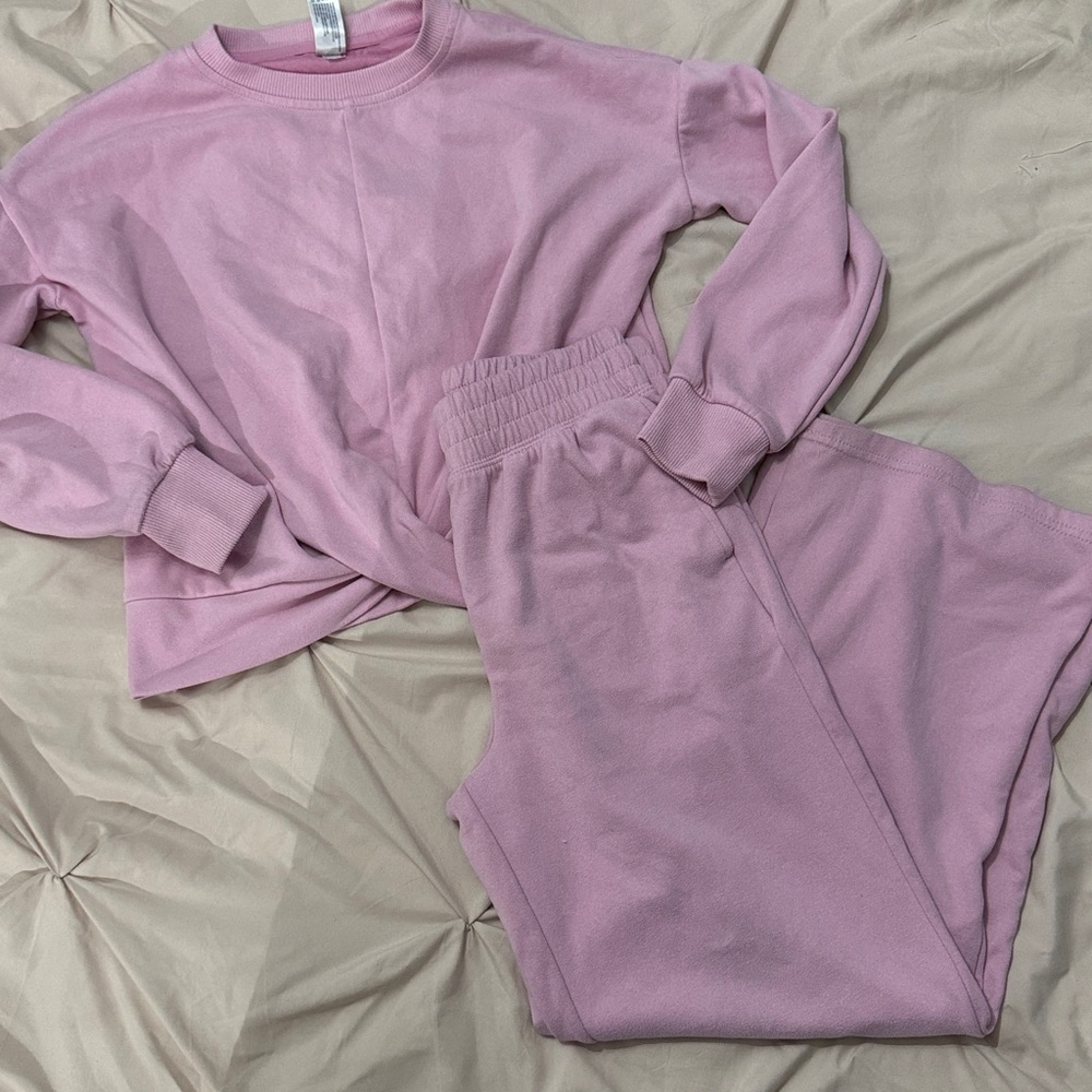Yogalicious Kids Light pink Matching Sweatshirt, wide leg Sweatpants Set size 10